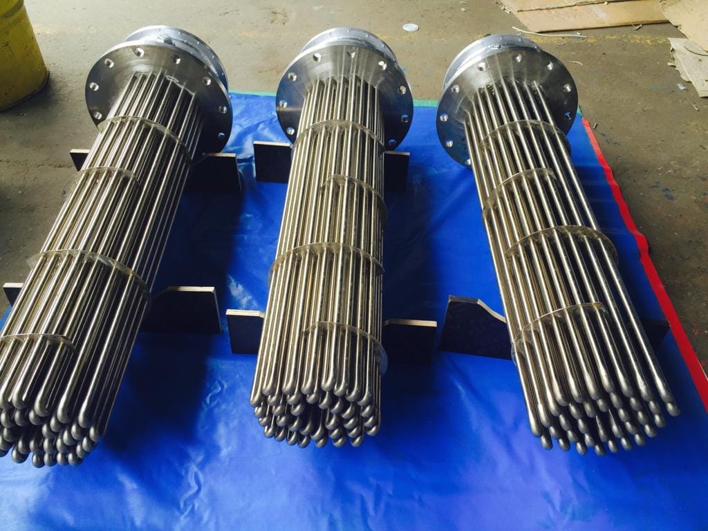 Flange immersion heating elements on the workshop floor